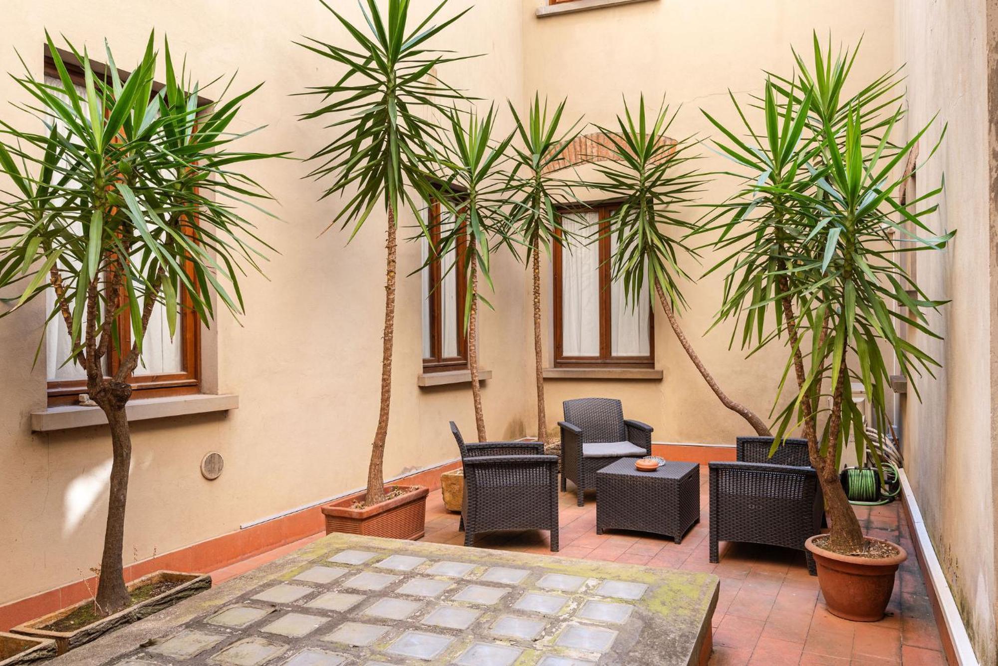 Signoria Apartment With Patio Firenze Eksteriør bilde