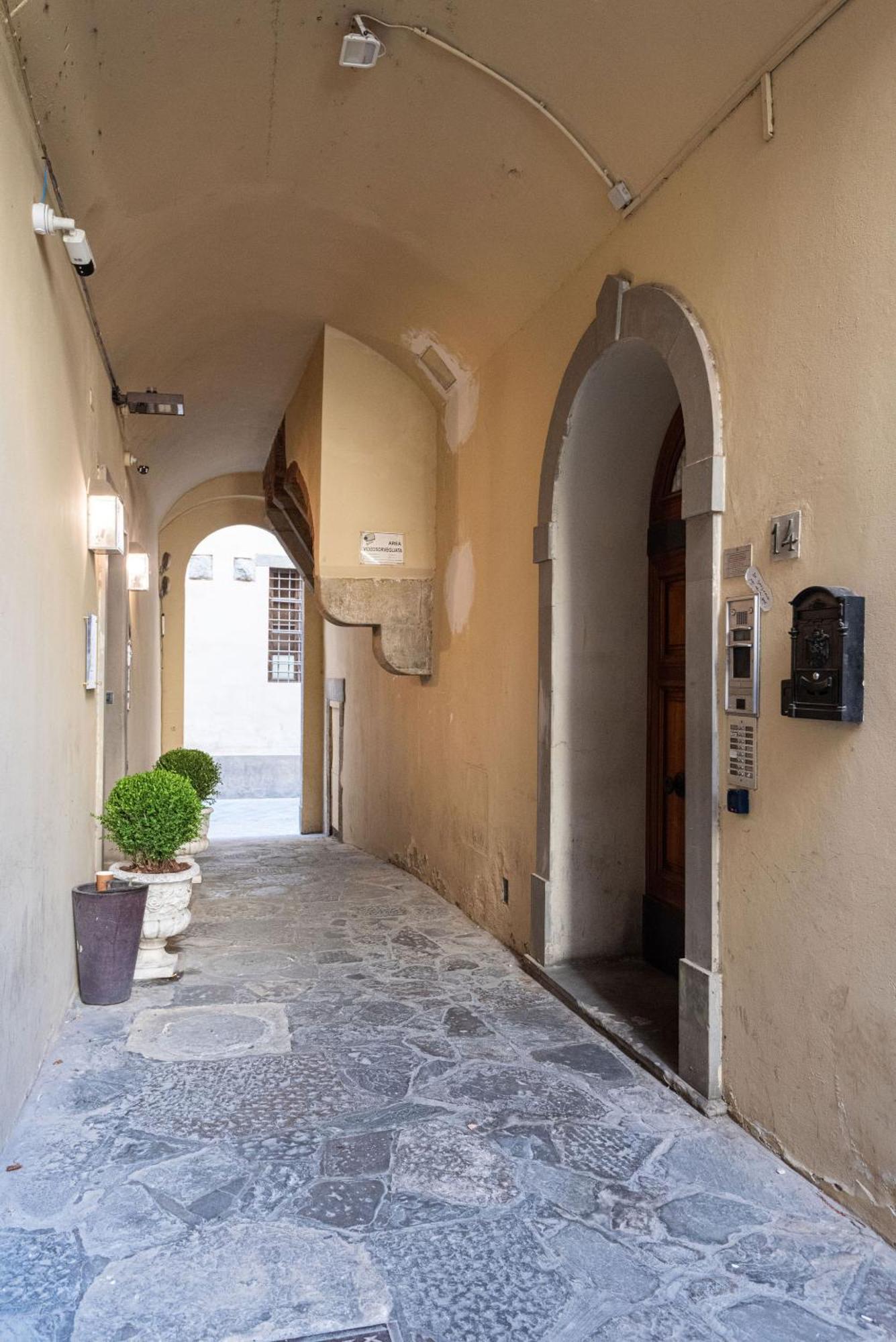 Signoria Apartment With Patio Firenze Eksteriør bilde